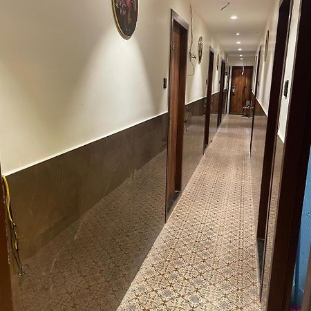 Hotel Sai Palace- Near Tata Memorial Hospital ムンバイ エクステリア 写真