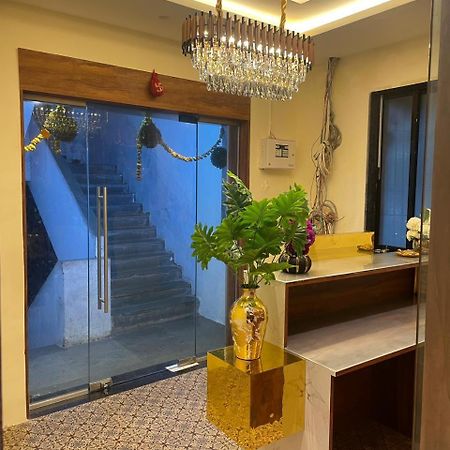 Hotel Sai Palace- Near Tata Memorial Hospital ムンバイ エクステリア 写真